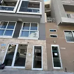 Bay\'S Water Apartment