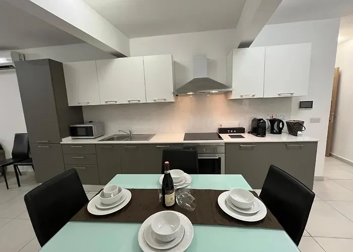 Bay\'S Water Apartment